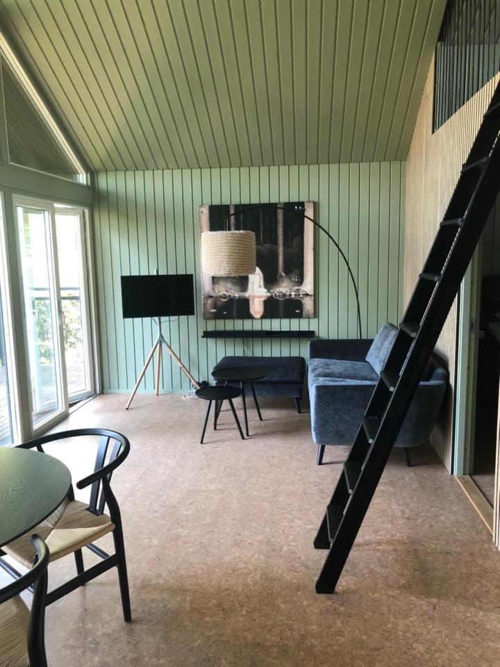 Maven Kustnaera Stugor Kappelshamn Buitenkant foto