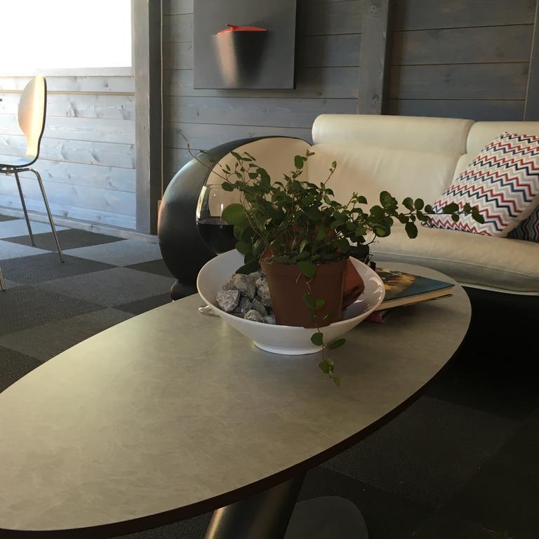 Maven Kustnaera Stugor Kappelshamn Buitenkant foto