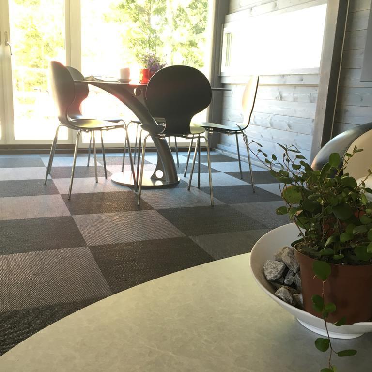 Maven Kustnaera Stugor Kappelshamn Buitenkant foto