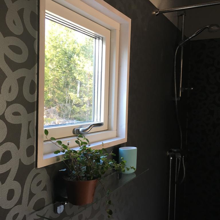 Maven Kustnaera Stugor Kappelshamn Buitenkant foto
