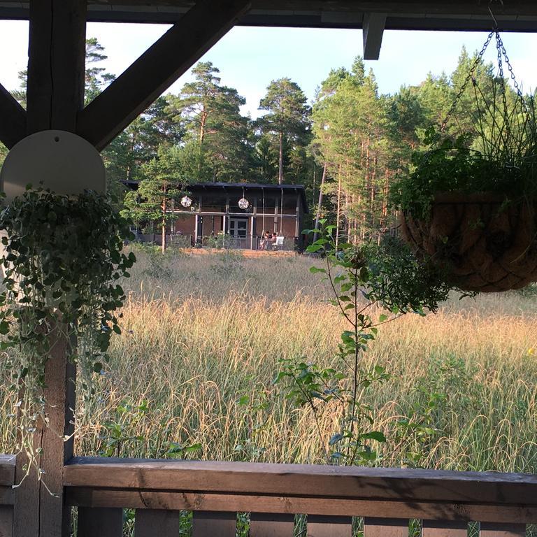 Maven Kustnaera Stugor Kappelshamn Buitenkant foto