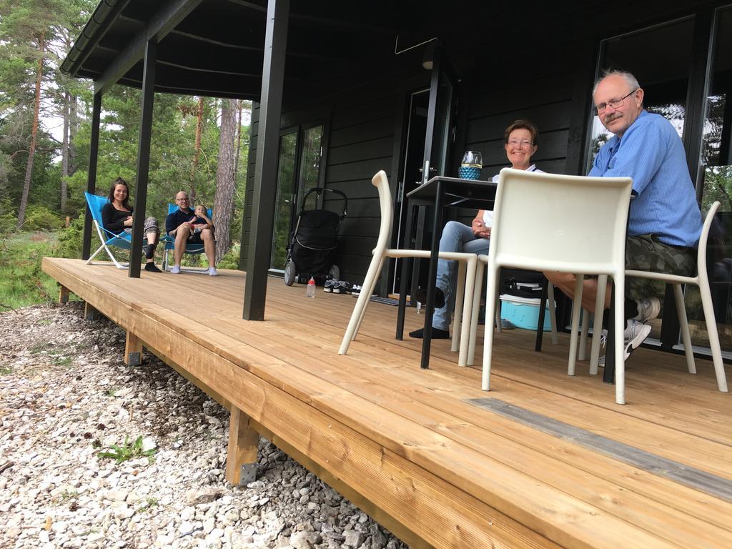 Maven Kustnaera Stugor Kappelshamn Buitenkant foto